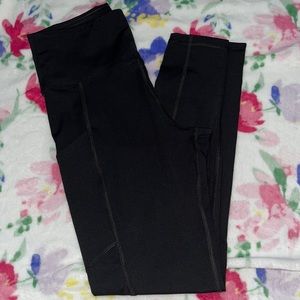 TAILGATE ESSENTIAL
POCKET LEGGINGS